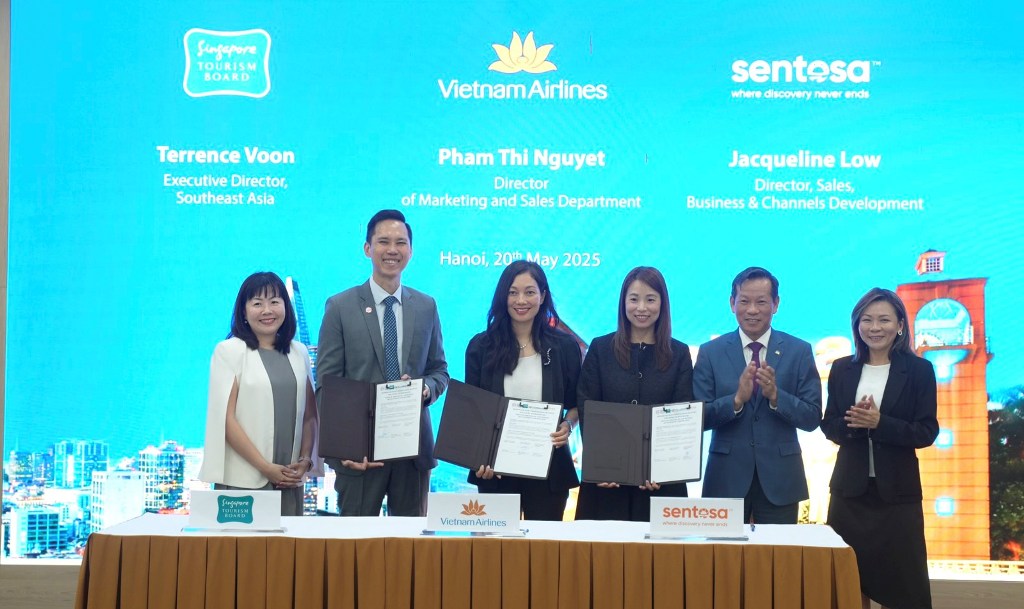 Vietnam Airlines ký kết Biên bản ghi nhớ hợp tác chiến lược nhằm thúc đẩy du lịch. 